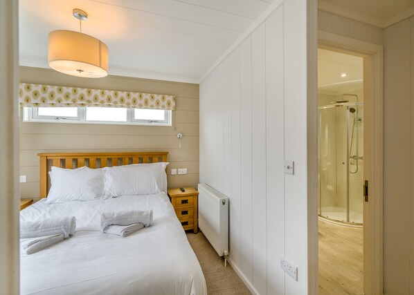 Unclassified image, 1 of 15, button