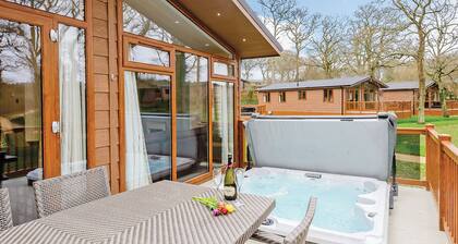 3 Schlafzimmer Unterkunft in Holton Heath