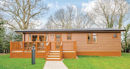 3 Schlafzimmer Unterkunft in Holton Heath