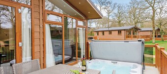 3 bedroom accommodation in Holton Heath