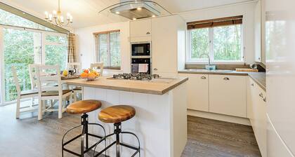 3 bedroom accommodation in Holton Heath