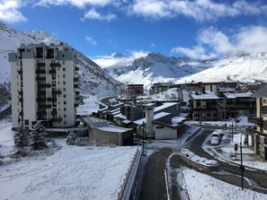 View from property - Studio 4 people - Le Lavachet - South facing mountain view (Tignes)