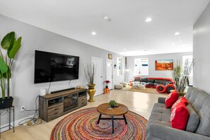 TV, fireplace, stereo