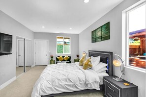 3 bedrooms, desk, iron/ironing board, WiFi