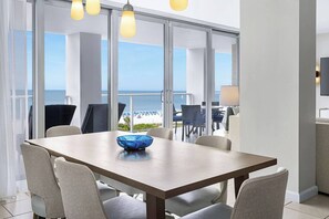 Dining - Gulf View! Marriott Crystal Shores Resort - Luxurious 2BR Condo - Full Resort Access (Marco Island)