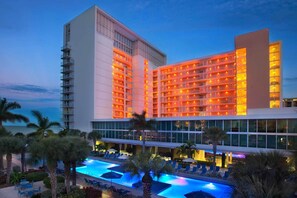 Exterior - Gulf View! Marriott Crystal Shores Resort - Luxurious 2BR Condo - Full Resort Access (Marco Island)