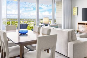 Dining - Gulf View! Marriott Crystal Shores Resort - Luxurious 2BR Condo - Full Resort Access (Marco Island)