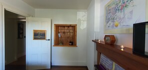 Interior - Heart of the City, heritage cottage (no kitchen) (West Hobart)