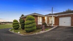 Exterior - Corner Cottage (Dandenong North)