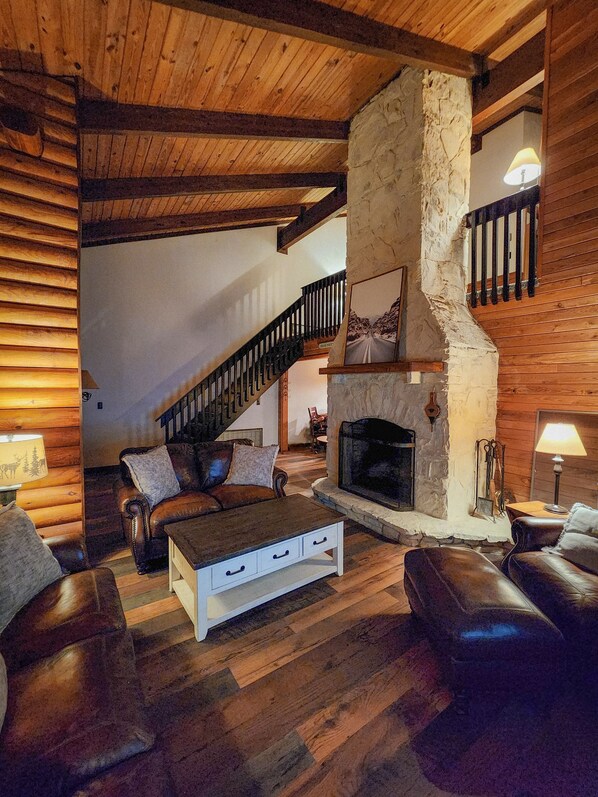 Interior - "The Northern Star" Townhouse @ Snowshoe on Raven Golf Course (Snowshoe)