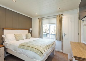 4 bedrooms, free internet