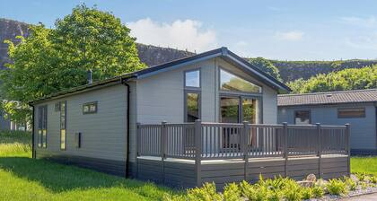 2 bedroom accommodation in Ashbourne