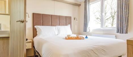 2 bedrooms