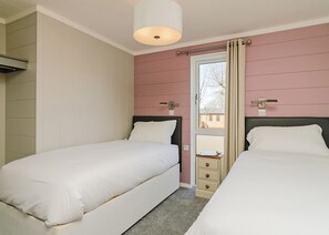 2 bedrooms