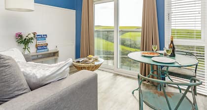 Tintagel Beach Shack