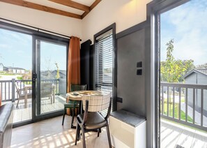 Uklassifisert bilde, 3 av 8, knapp