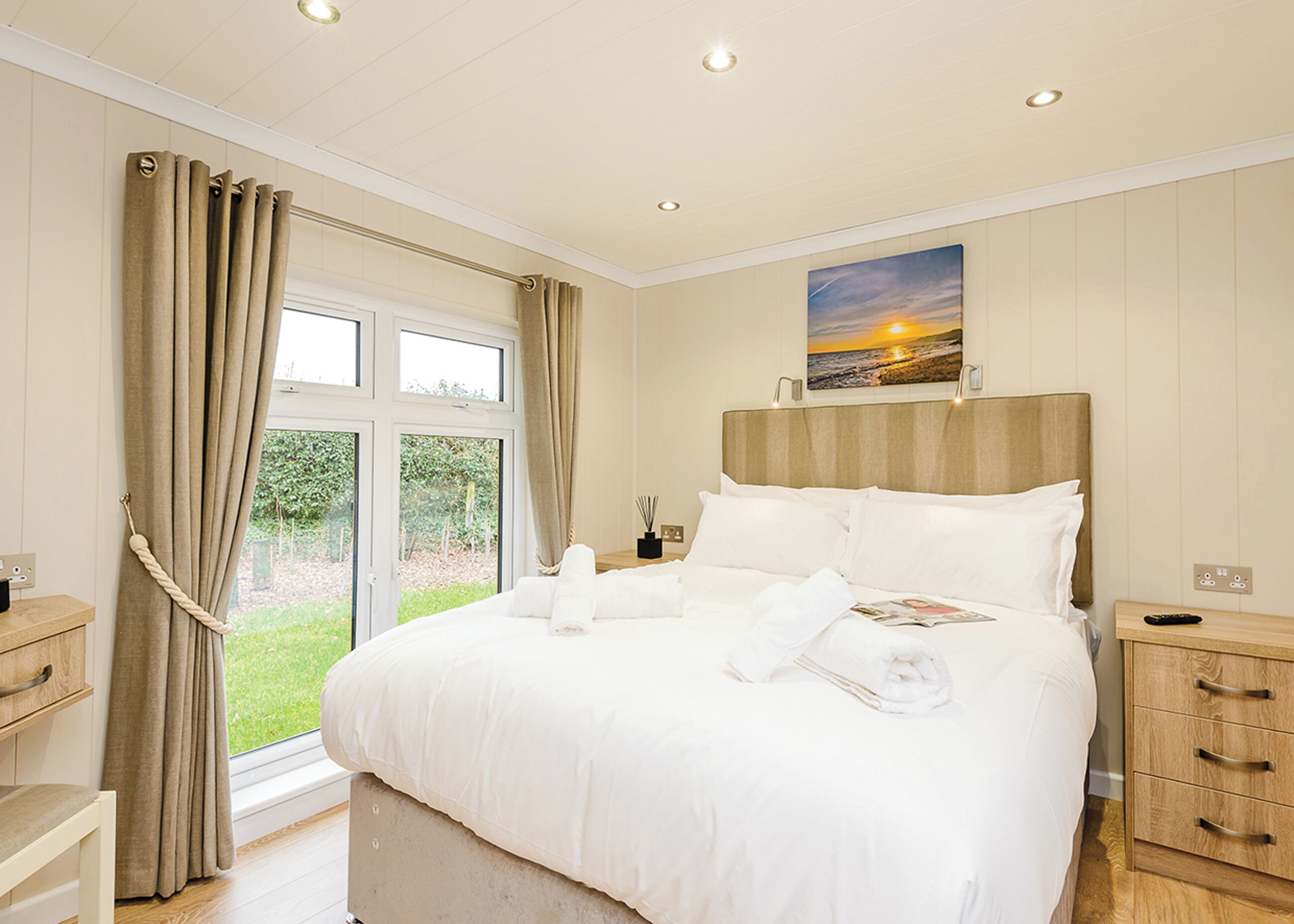 2 bedrooms