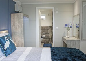 3 bedrooms