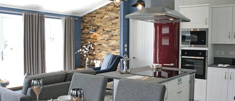 Fridge, oven, stovetop, toaster