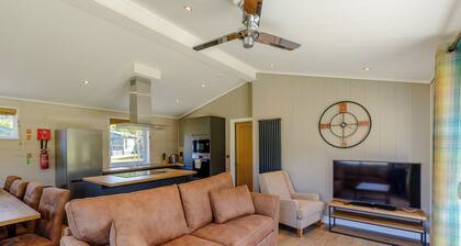 Hulme End Premier Lodge