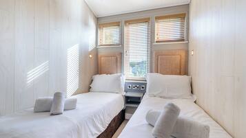 4 bedrooms, free WiFi