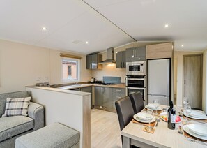 Fridge, oven, stovetop, toaster