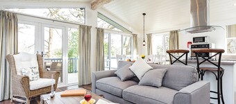 4 bedroom accommodation in Wootton Bridge, Nr Cowes