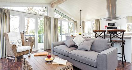 4 bedroom accommodation in Wootton Bridge, Nr Cowes