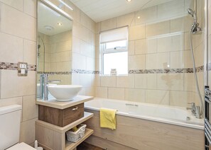 Bathrobes - 1 bedroom accommodation in Wootton Bridge, Nr Cowes (Wootton Bridge, Nr Cowes)