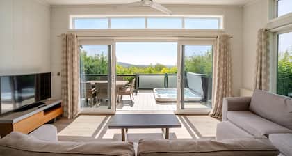 This charming one-bedroom lodge boasts all the home comforts you need.