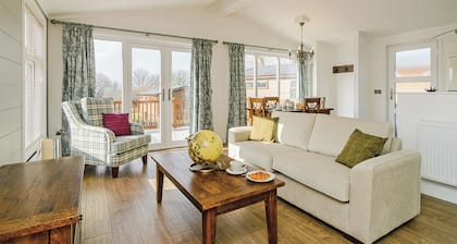 2 Schlafzimmer Unterkunft in Canterbury
