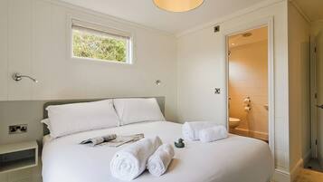 2 bedrooms