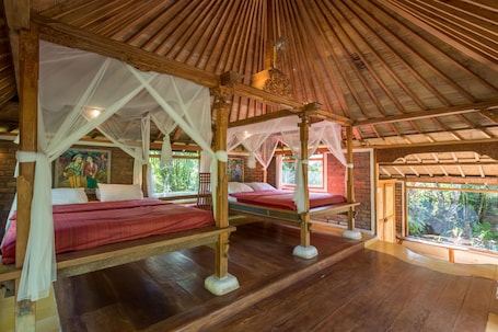 Deluxe Twin Room | Individually decorated, individually furnished, desk, laptop workspace. Prana Dewi Mountain Resort