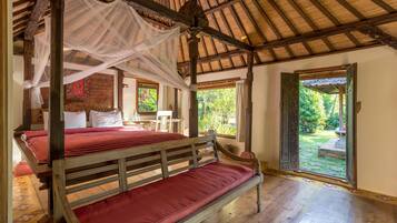 Kamar Tradisional | Didekorasi berbeda-beda dan dilengkapi dengan perabotan berbeda-beda