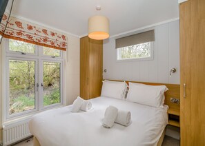 4 bedrooms, free WiFi