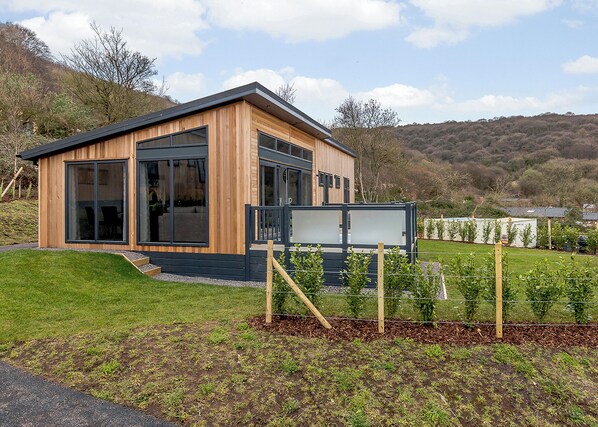 Exterior - 3 bedroom accommodation in Cheddar (Cheddar)