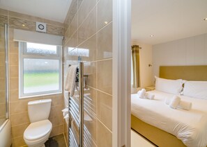 Bathrobes - 3 bedroom accommodation in Bewaldeth, Keswick (Bewaldeth, Keswick)