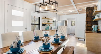 Secluded Cottage on 52 Acres - 30 min from Hochatown