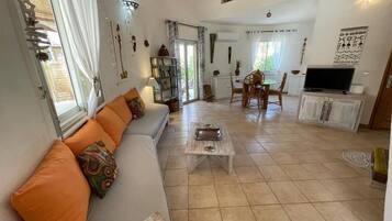 Royal Villa | Living area