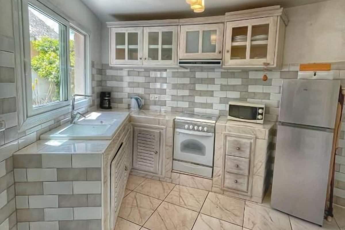 Villa Classique | Cuisine privée | Réfrigérateur, lave-vaisselle