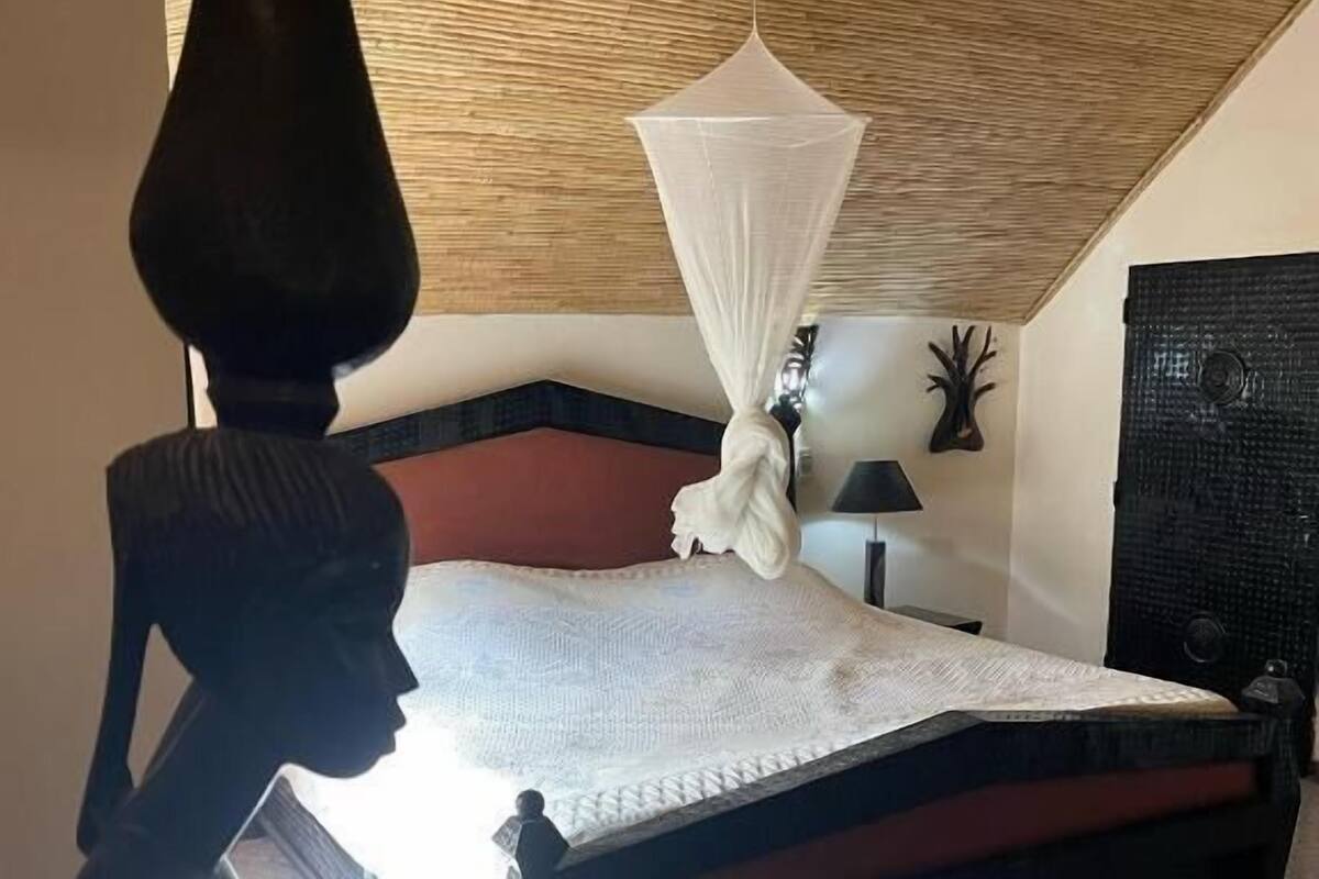 Villa de lujo | Cortinas blackout y wifi gratis 