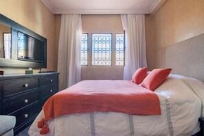3 bedrooms, WiFi, bed sheets - Charming villa, located 10 minutes from the ocean (Agadir)