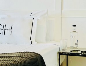 1 bedroom, Egyptian cotton sheets, premium bedding, down comforters - CIH Apartments (Tías)
