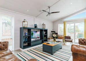 Living area - Brunel Premier Elegance Lodge 2 (Cheddar)