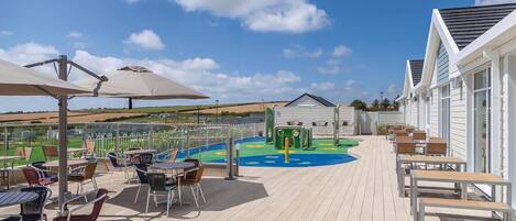 屋外ダイニングエリア