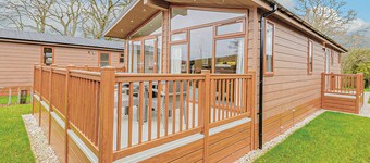 2 bedroom accommodation in Holton Heath