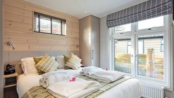 3 bedrooms, free internet