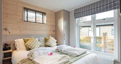 Alojamiento de 3 habitaciones en Wootton Bridge, Nr Cowes