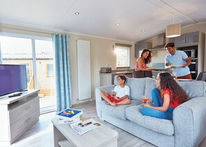 Living area - 2 bedroom accommodation in Sandymouth Bay, Bude (Sandymouth Bay, Bude)