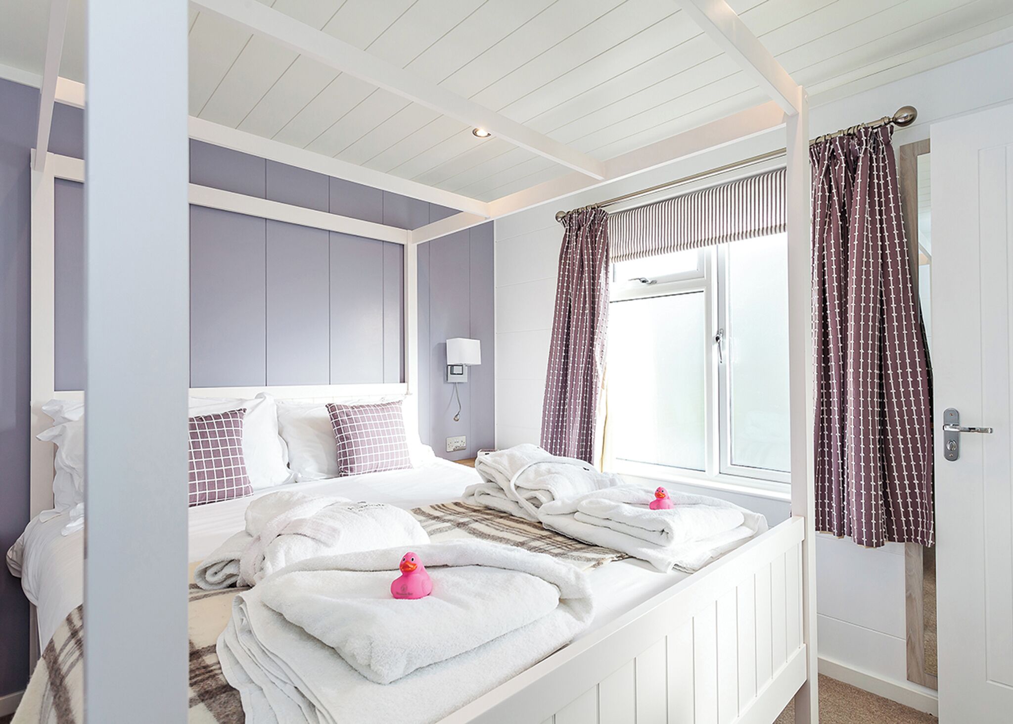 4 bedrooms, free internet